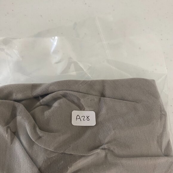 Athleta Essence Open Back Tank Top Taupe Womens Small - Picture 6 of 6